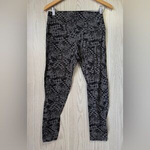 Offline by Aerie High Rise 7/8 Leggings Gray Floral Camo Size L EUC